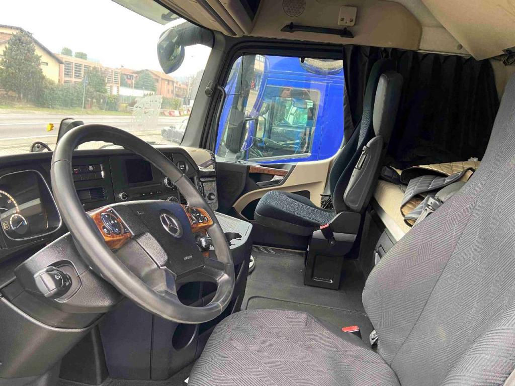 Mercedes-Benz 420 Euro 6 Photo 12