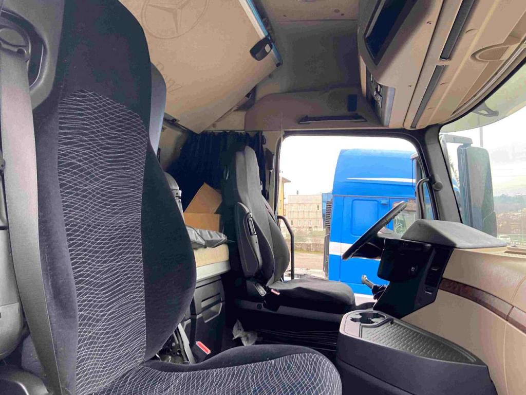 Mercedes-Benz 420 Euro 6 Photo 4