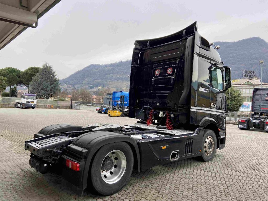 Mercedes-Benz 420 Euro 6 Photo 7