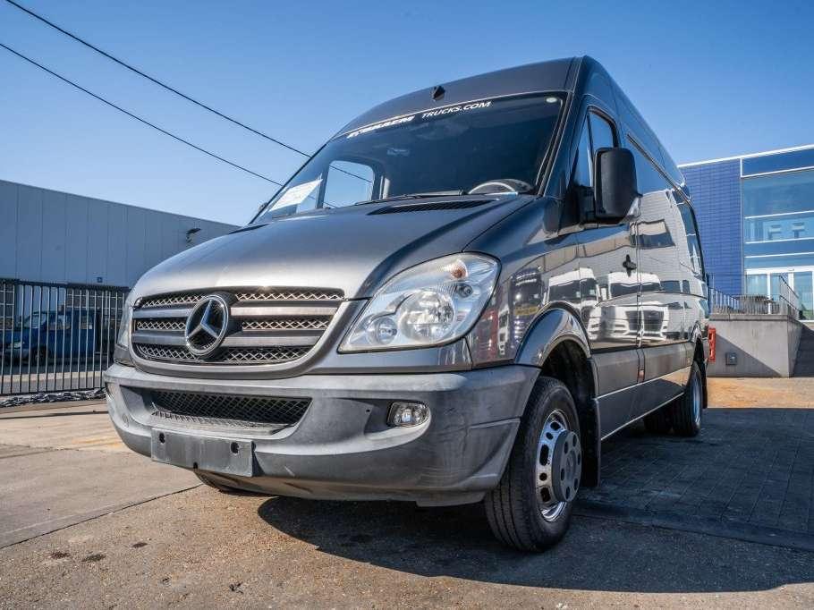 Mercedes-Benz SPRINTER 519 CDI Photo 1