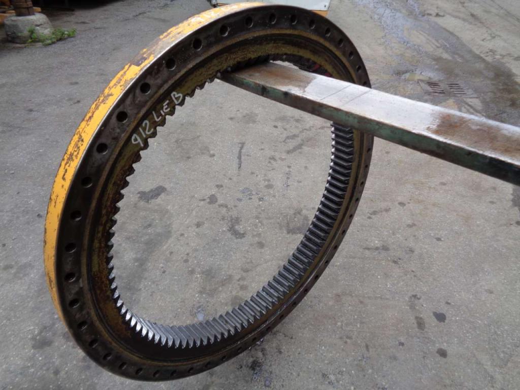 Slewing ring for Liebherr 912 Photo 1