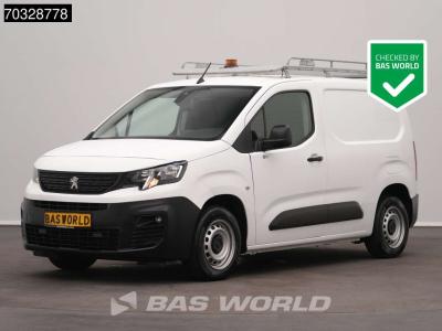 Peugeot Partner 110pk Benzine L1H1 Navi Airco Cruise Camera Parkeersensoren v+a Imperiaal Euro6 L1 Kompakt sold by BAS World B.V.