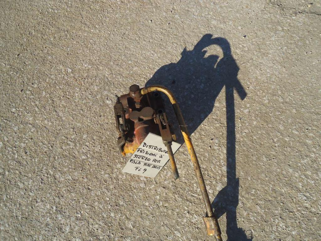 Steering clutch distributor for Fiat Allis FL9 Photo 2