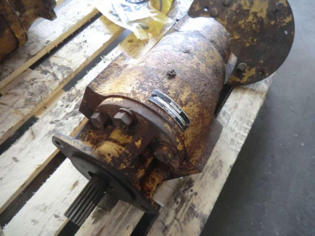 Hydraulic pump for Caterpillar 988B Photo 1