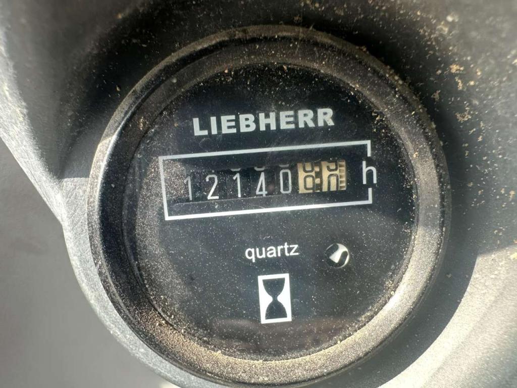 Liebherr 914 Photo 17