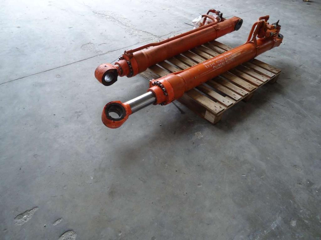 Lifting piston for Fiat Hitachi EX215 Photo 2