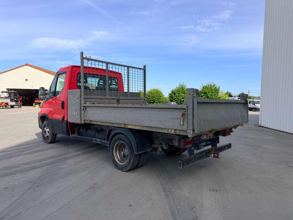 Iveco DAILY 35-130 Photo 11