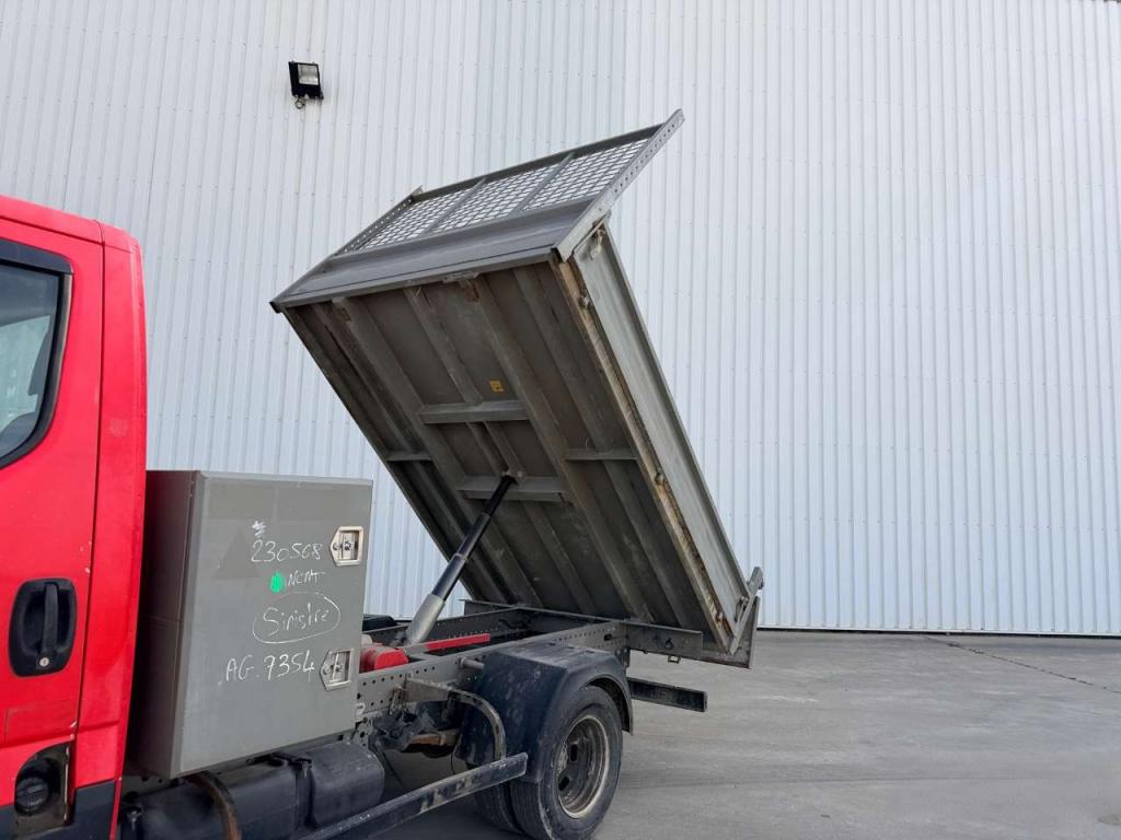 Iveco DAILY 35-130 Photo 2