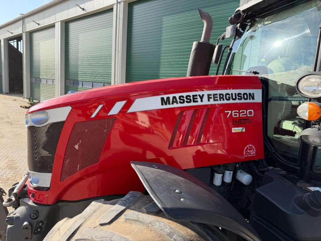 Massey Ferguson 7620 Dyna 6 Air Brakes - Front Linkage Photo 16