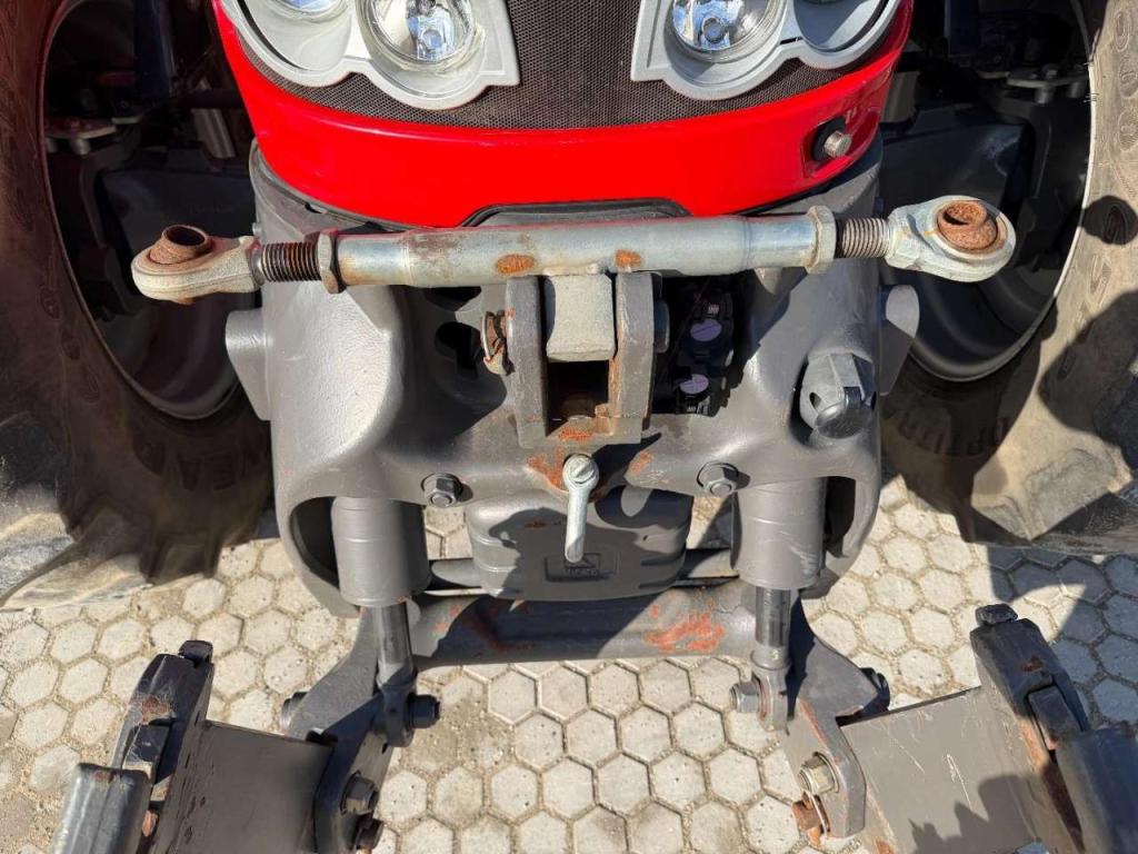 Massey Ferguson 7620 Dyna 6 Air Brakes - Front Linkage Photo 18