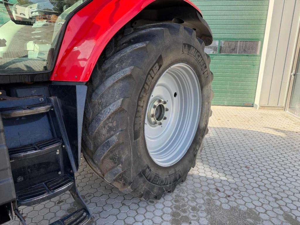 Massey Ferguson 7620 Dyna 6 Air Brakes - Front Linkage Photo 8