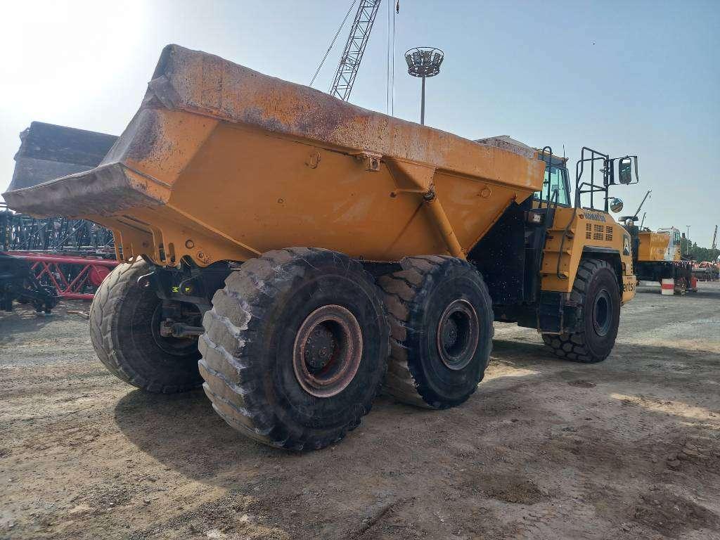 Komatsu HM400-3R (4pcs available for sale in Abu Dhabi) Photo 6