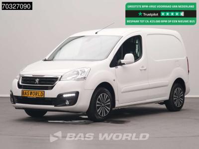 Peugeot Partner 100pk Automaat L1H1 Airco Cruise Camera Parkeersensoren v+a Velgen Euro6 L1 Kompakt Airco C sold by BAS World B.V.