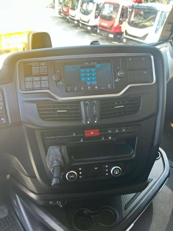 Iveco X-WAY 480 Photo 28