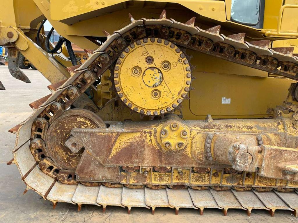 Caterpillar D6T LGP Photo 15