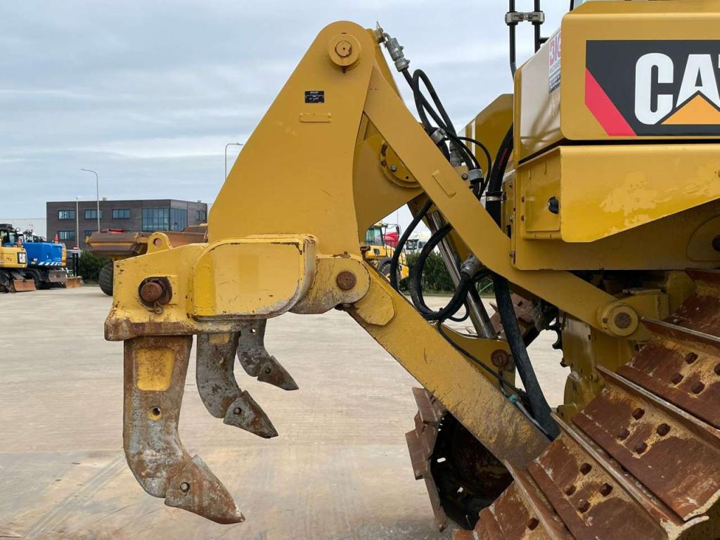 Caterpillar D6T LGP Photo 19