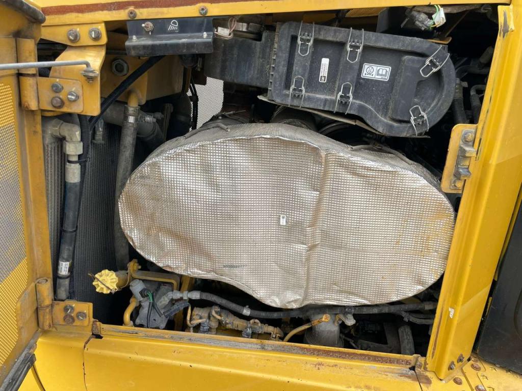 Caterpillar D6T LGP Photo 28