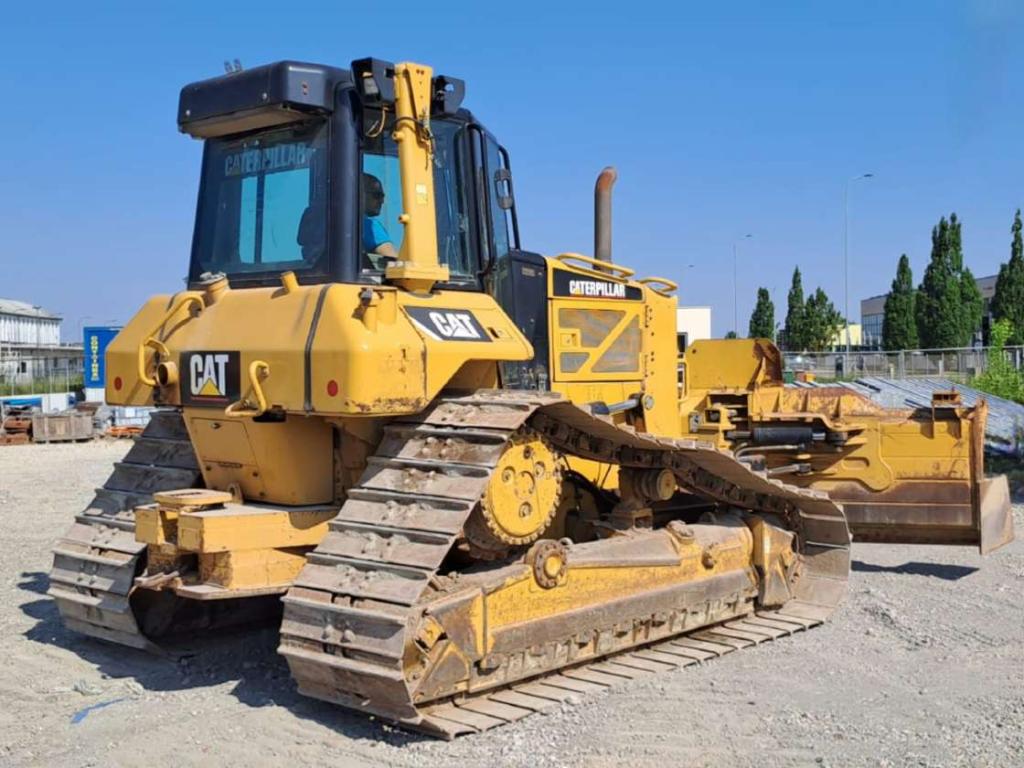 Caterpillar D6N LGP Photo 4