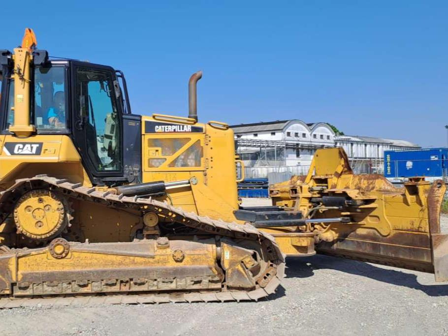 Caterpillar D6N LGP Photo 5