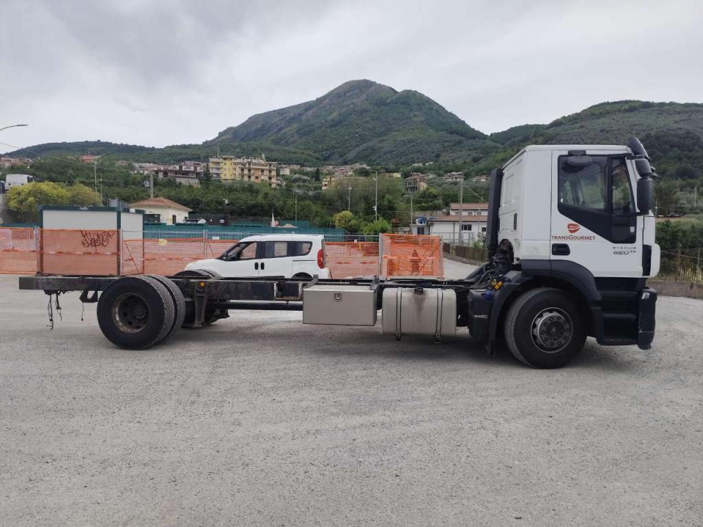 Iveco STRALIS HI-STREET AD190S42 Photo 18