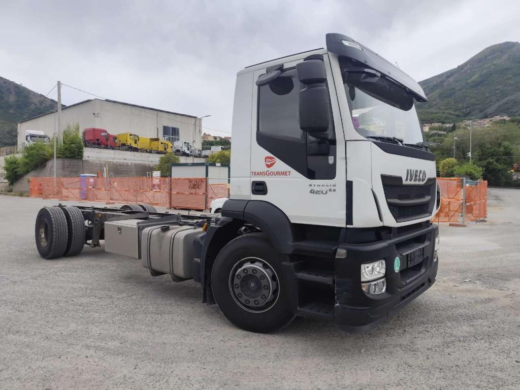 Iveco STRALIS HI-STREET AD190S42 Photo 21
