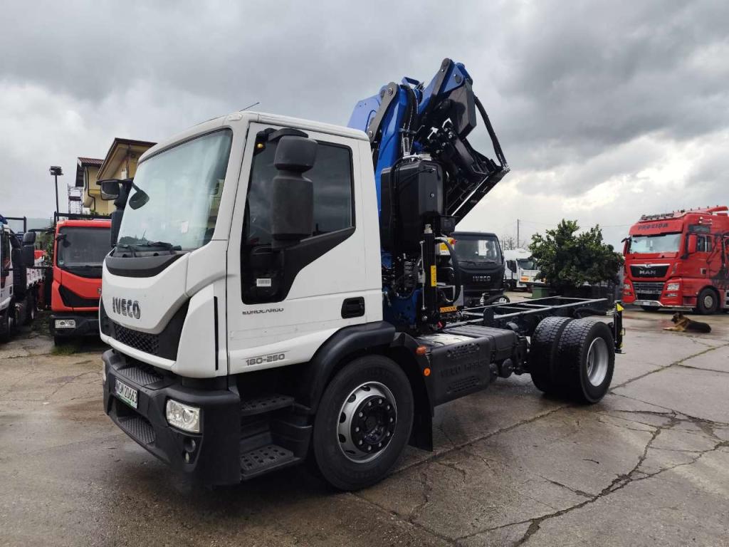 Iveco EUROCARGO 180-250 Photo 16