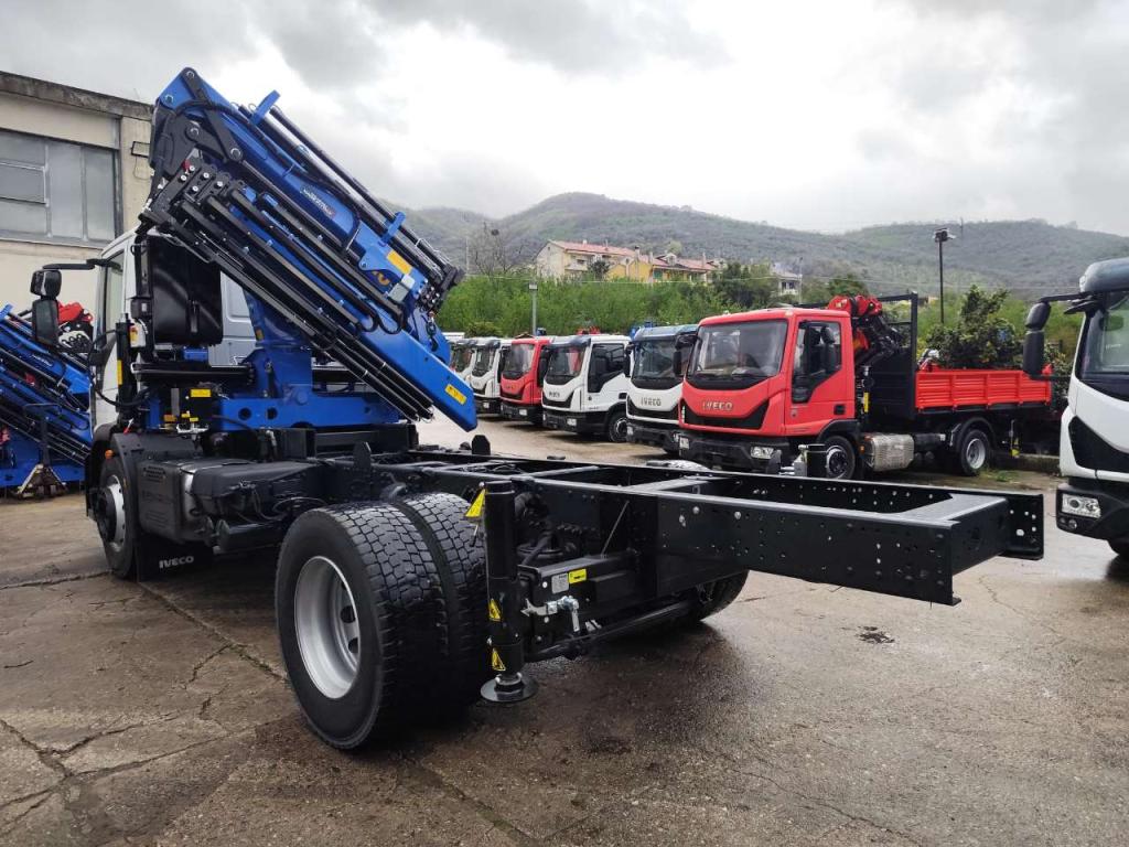 Iveco EUROCARGO 180-250 Photo 20