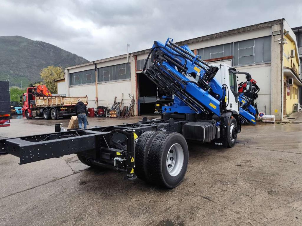 Iveco EUROCARGO 180-250 Photo 28