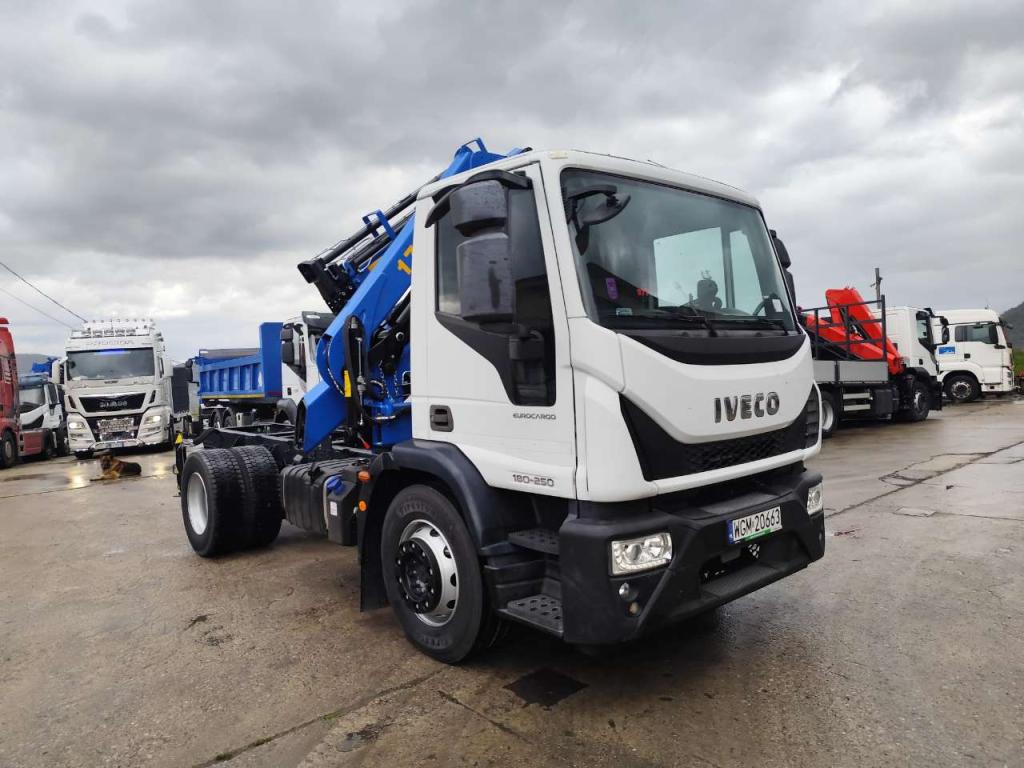 Iveco EUROCARGO 180-250 Photo 29