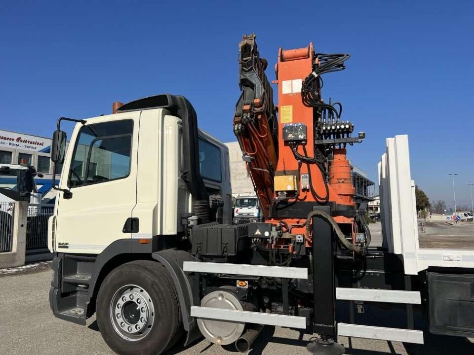 Daf CF 85  6X2 Photo 16