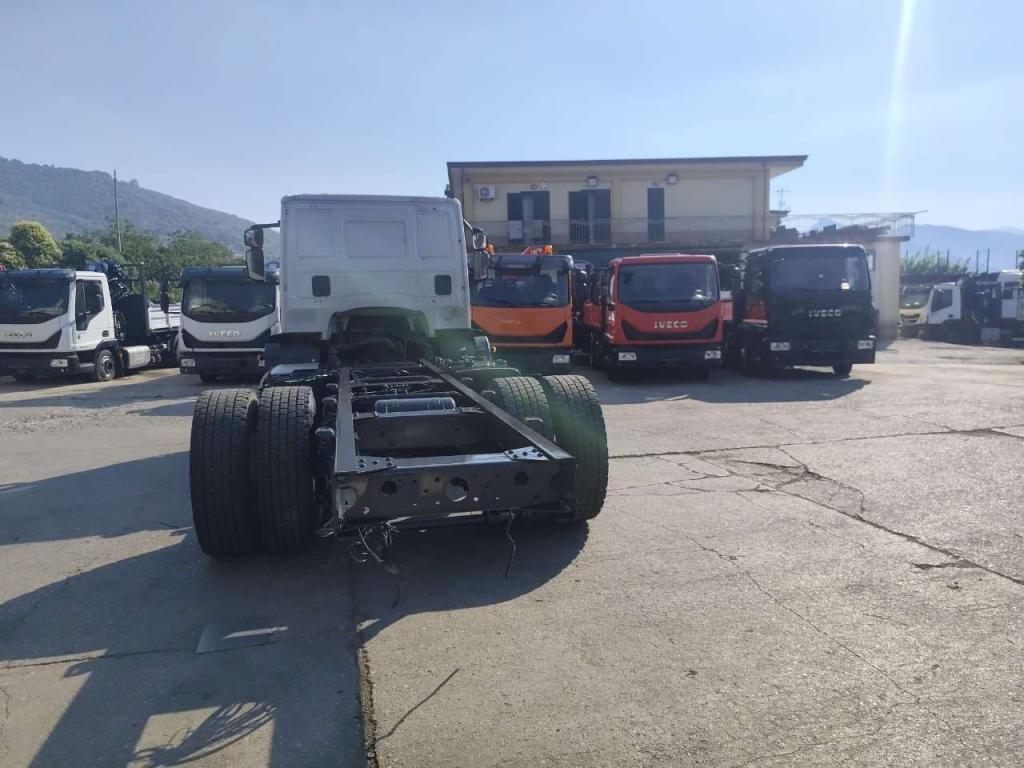 Iveco EUROCARGO 180E32 Photo 23
