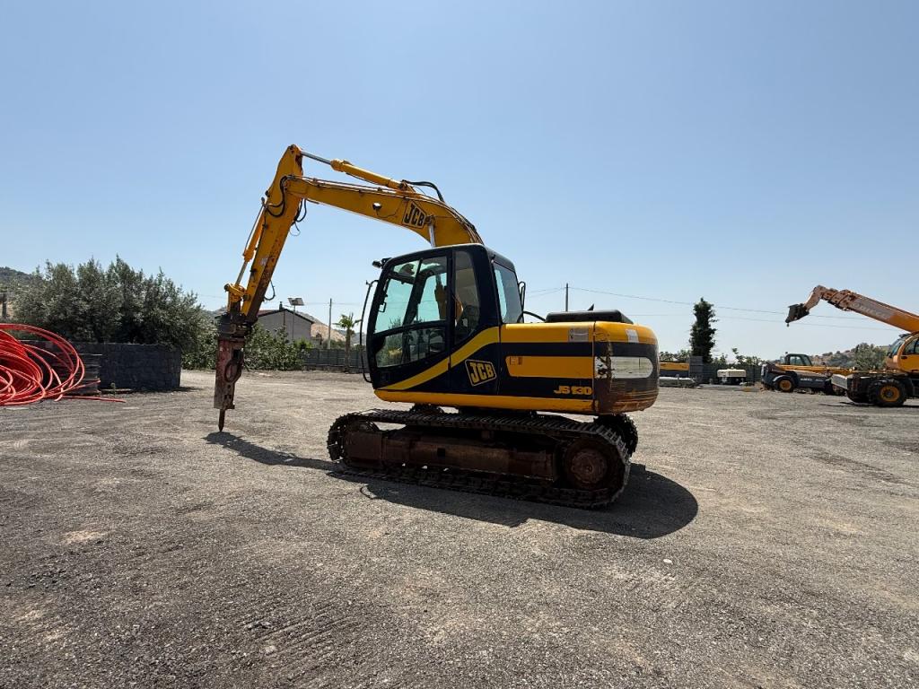 JCB Js130 Photo 12