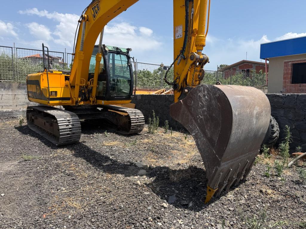 JCB Js130 Photo 18