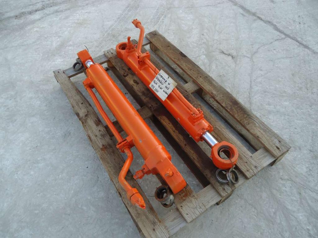 Steering piston for Fiat Hitachi FR220 Photo 4