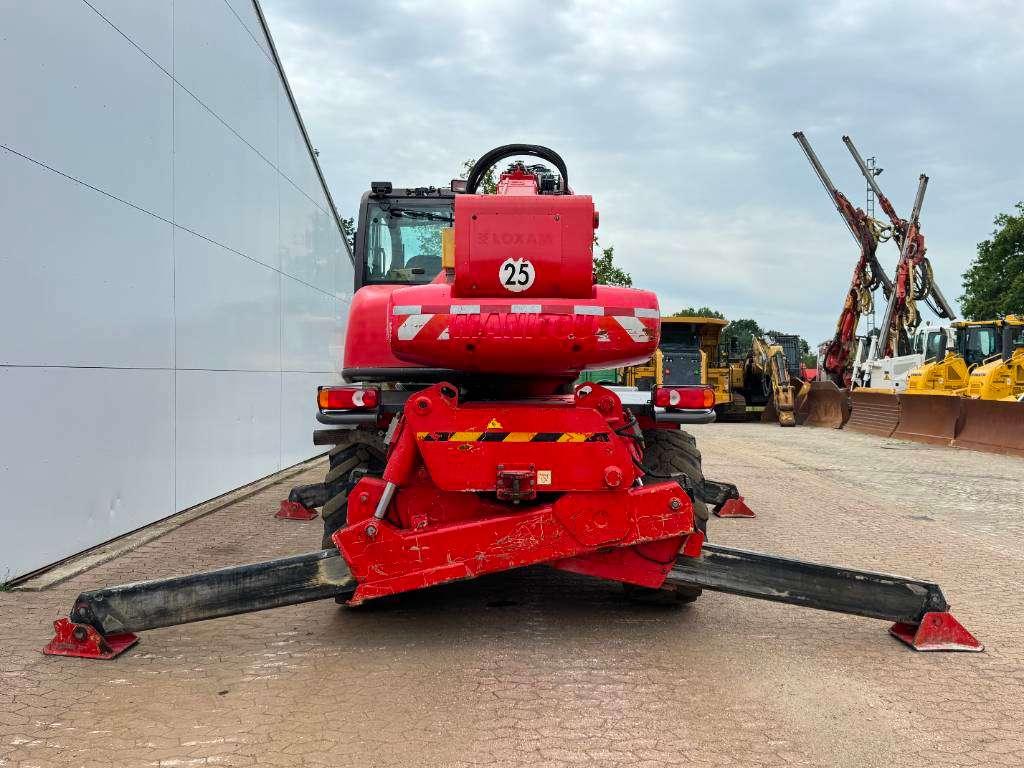 Manitou MRT2150 Privilege - Remote Control / 4 Wheel Steer Photo 4