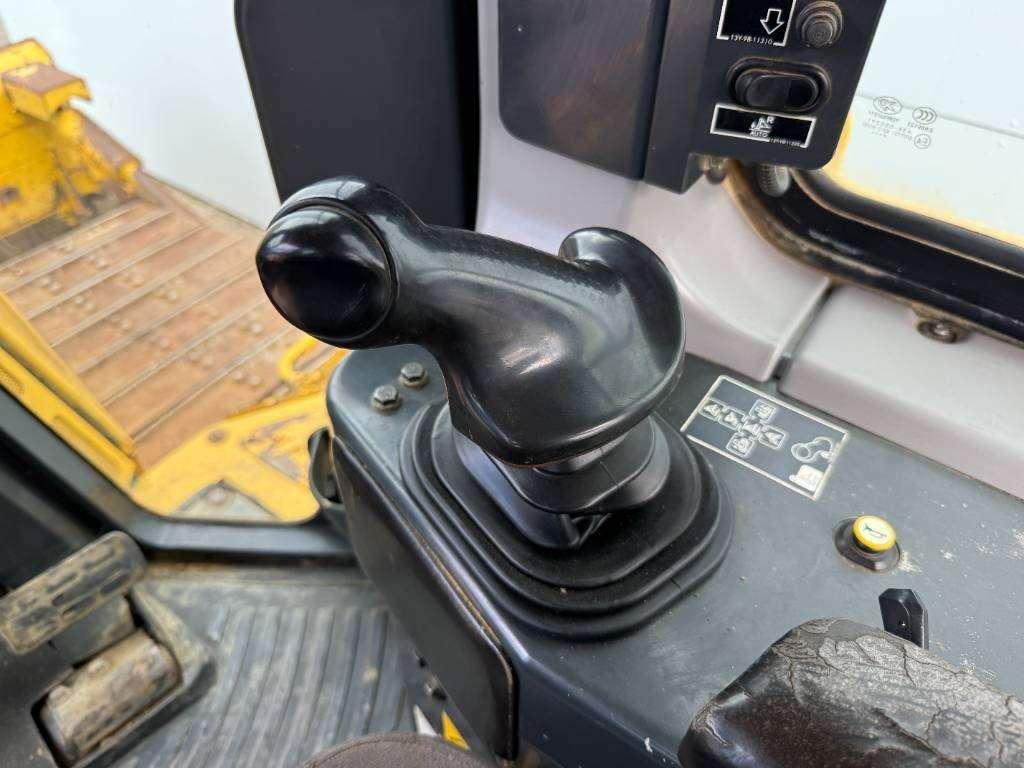Komatsu D65PXi-18 - Backup Camera / Airco / CE + EPA Photo 12
