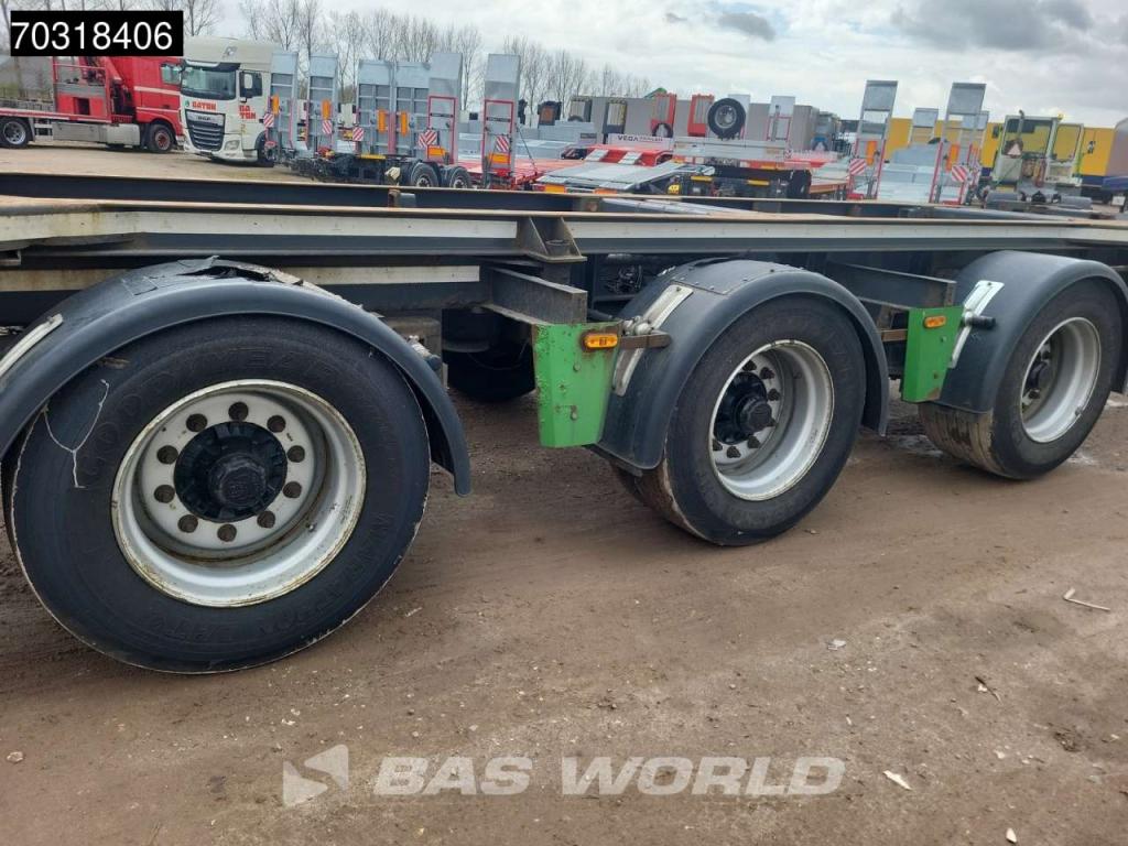Renders Container chassis semi-trailer Photo 19