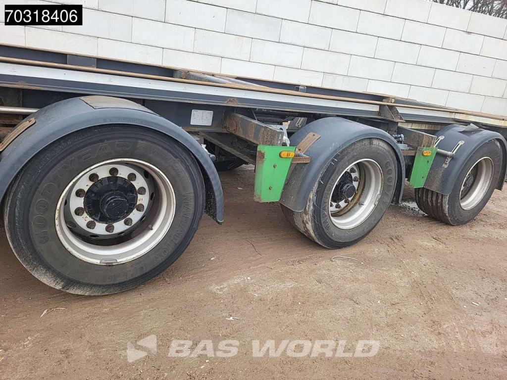 Renders Container chassis semi-trailer Photo 20
