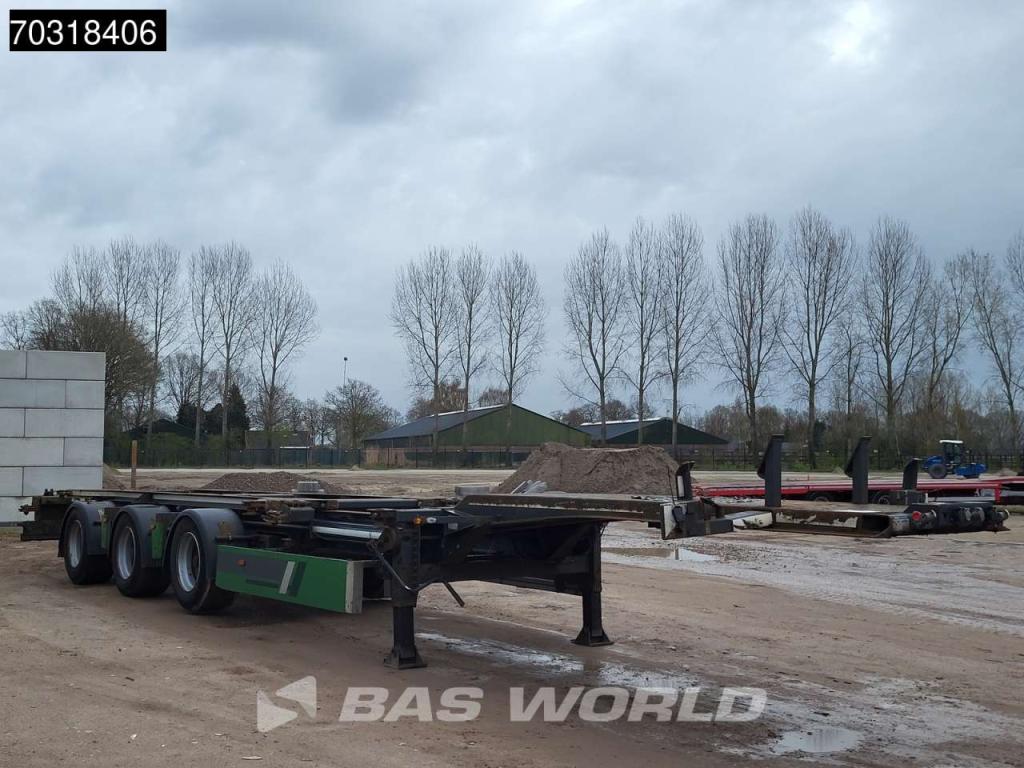 Renders Container chassis semi-trailer Photo 6