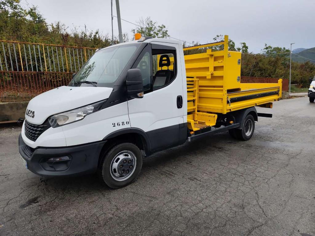 Iveco DAILY 35-140 Photo 11