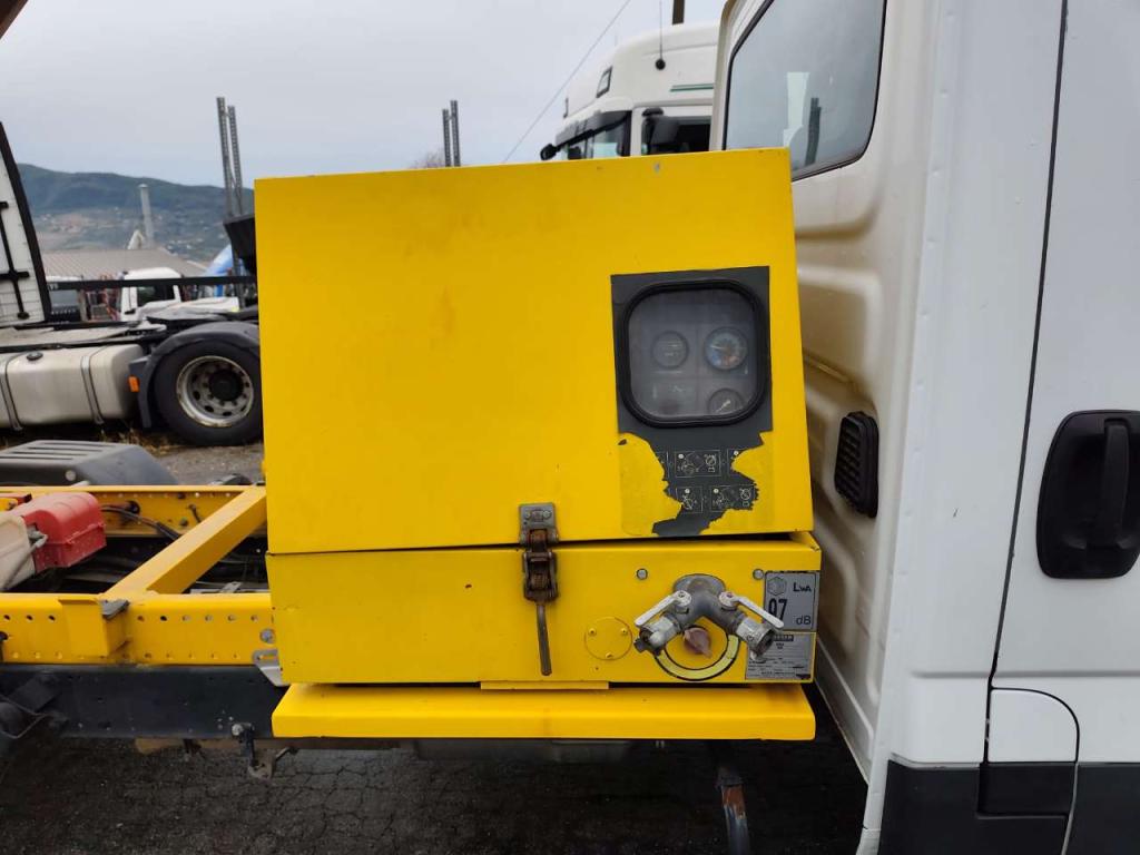Iveco DAILY 35-140 Photo 20