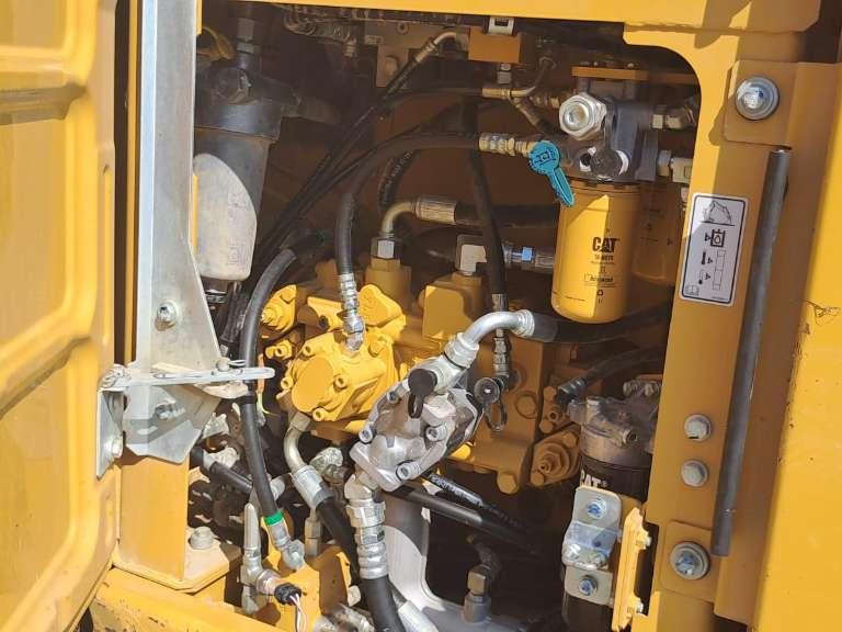 Caterpillar 313F Photo 9