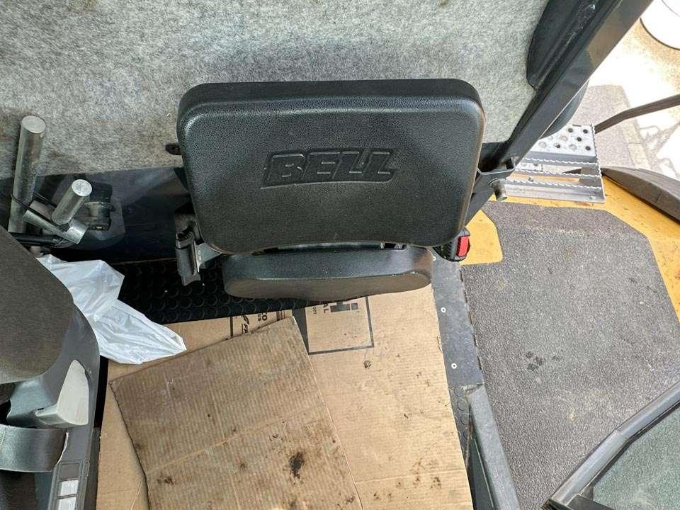 Bell B40E 6x6 Photo 17