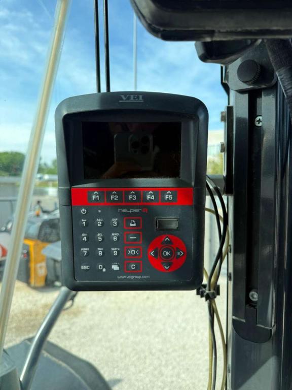 Doosan DL320-7 Photo 13
