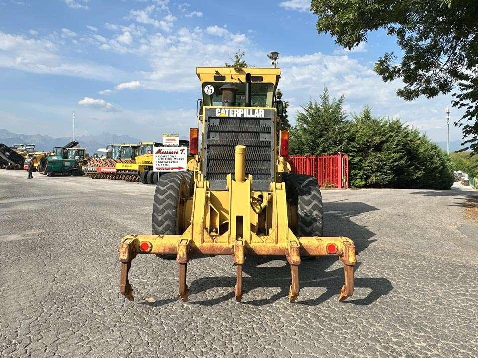 Caterpillar 12H 6X4 Photo 26