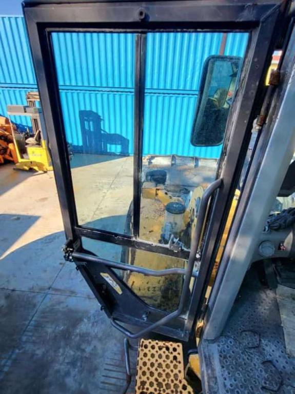 Volvo cabin door 15162886 for Volvo L60F, L60G, L70F, L70G... Photo 2