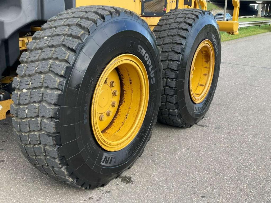 Caterpillar 140M Photo 9