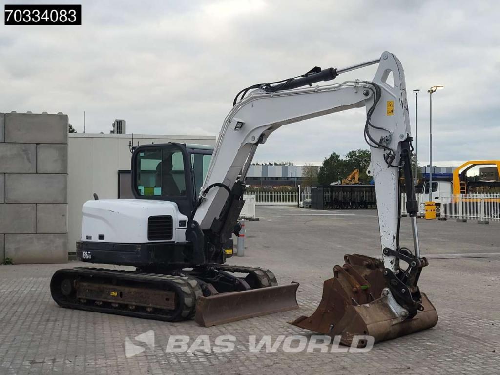 Bobcat E85 A/C - 3 Buckets Photo 8