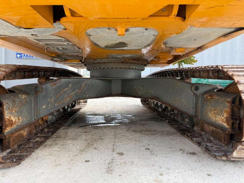 Liebherr R926 LC Photo 19