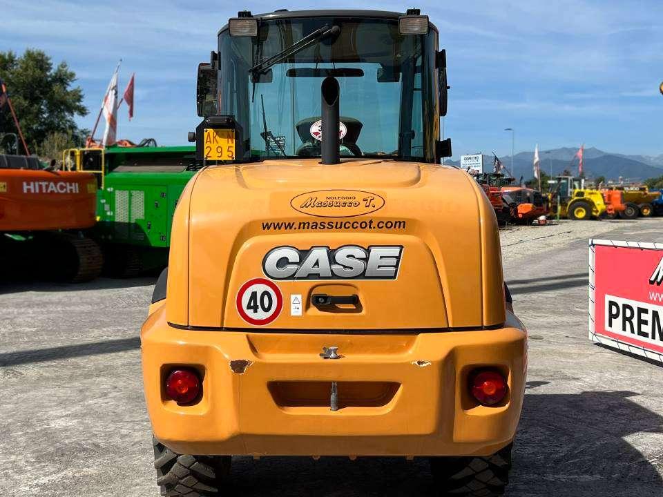Case 221F 4x4 Photo 12